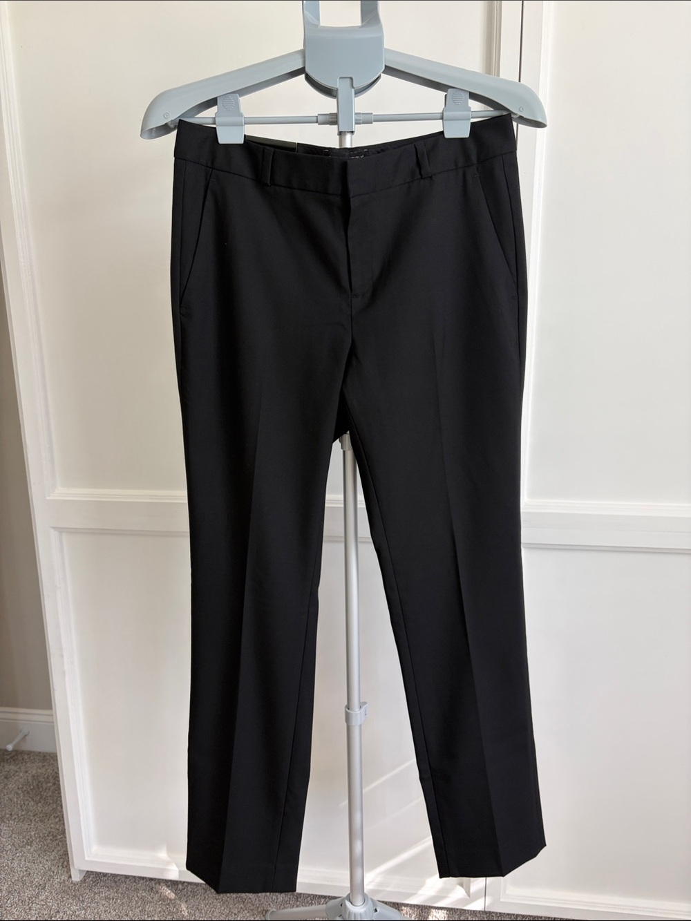 Banana Republic Black Dress Pants - Sleek Tailored Style